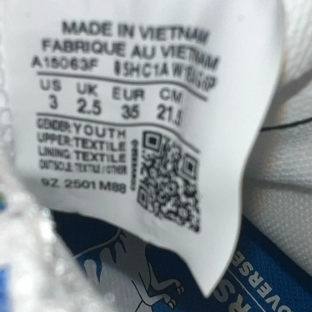 Converse this listing